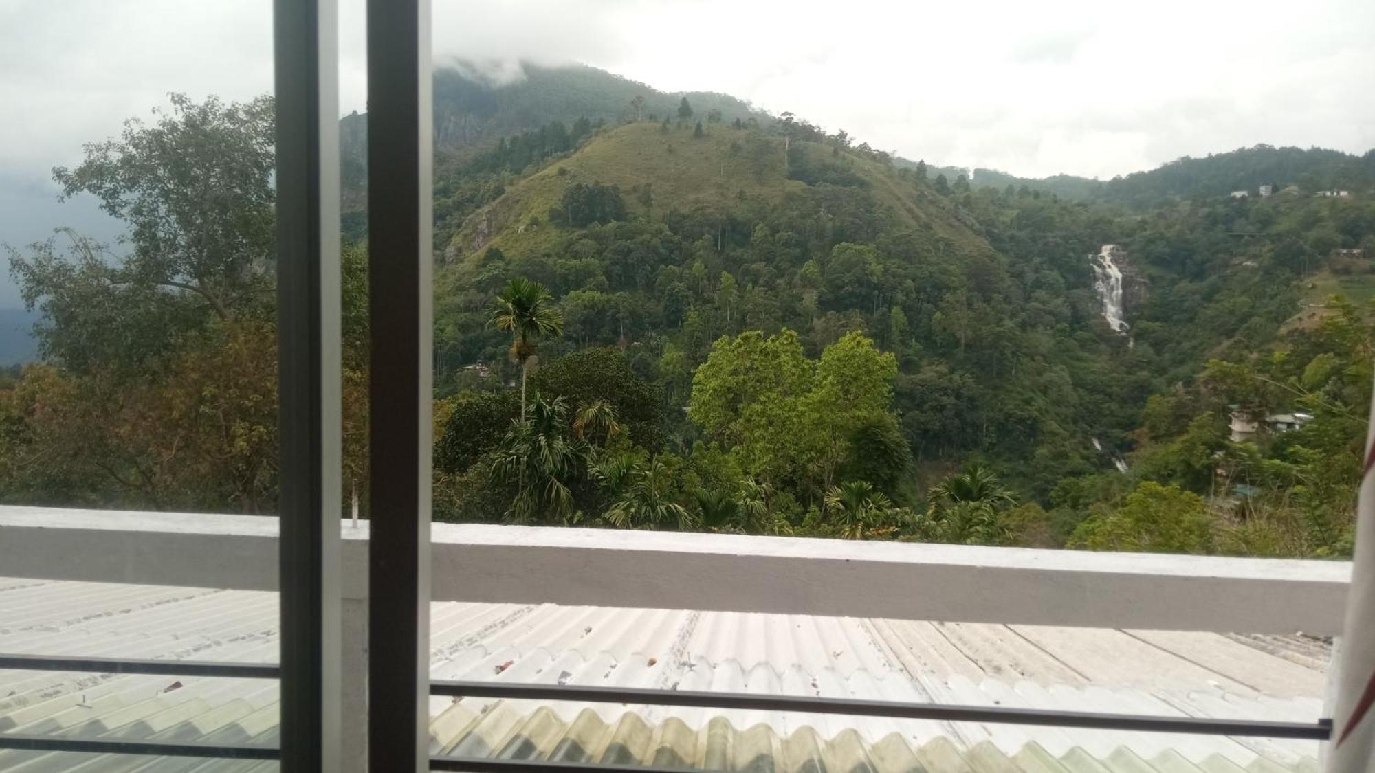 Minthu Homestay Ella Esterno foto